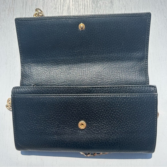 GUCCI GG Marmot Leather Continental Wallet w/ Chain - Picture 4 of 9